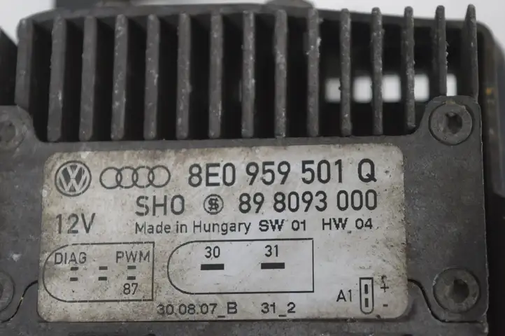 Audi A4 S4 B8 8K (2007 - 2011) 8E0959501Q Реле вентилятора охлаждения — фото 4