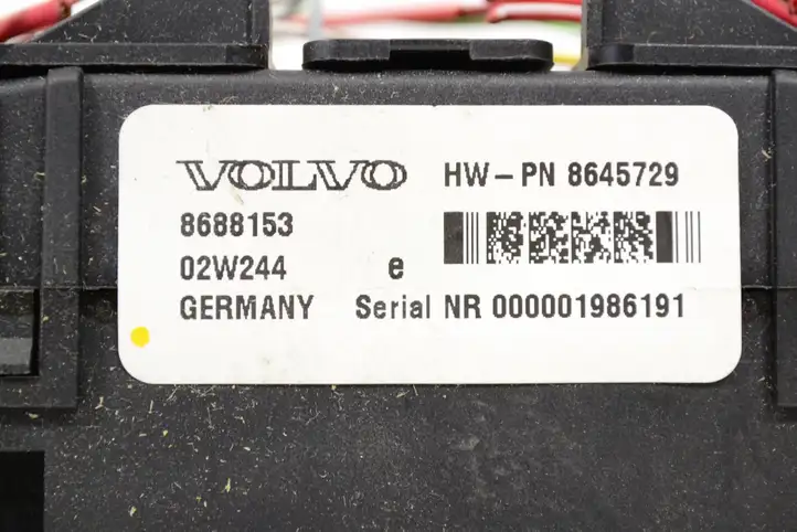 Volvo V70 (2000 - 2004) 8688153 Блок предохранителей (комплект) — фото 3