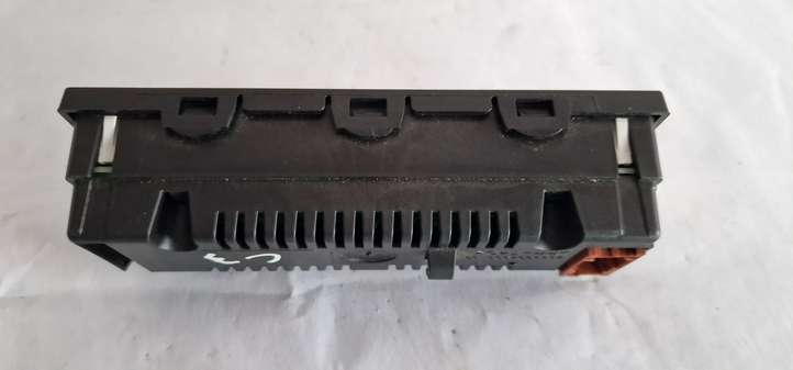 Citroen C3 (2009 - 2013)  5555502902 Экран/ дисплей / маленький экран