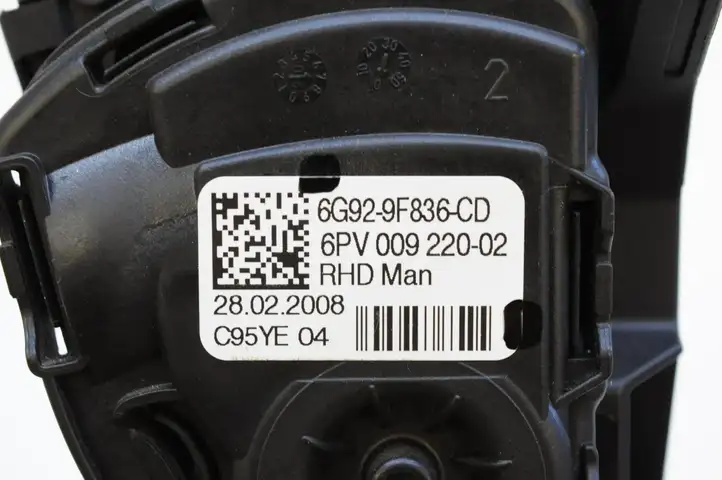 Volvo V70 (2007 - 2013) 6G929F836CD Педаль акселератора — фото 4