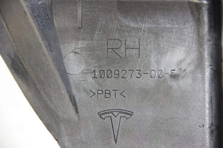 Tesla Model S (2016 - 2021) 100927300F Кронштейн заднего бампера — фото 1