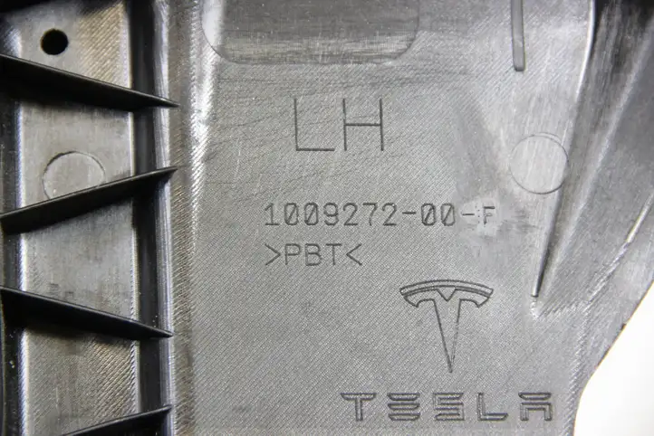Tesla Model S (2016 - 2021) 100927300F Кронштейн заднего бампера — фото 2