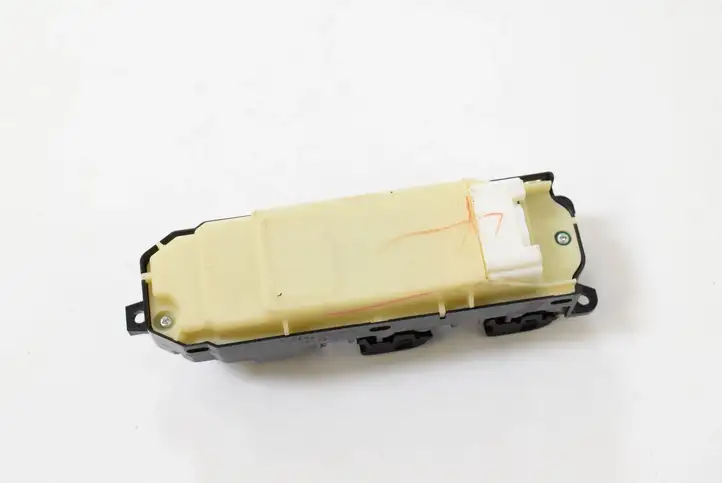 Lexus GS 300 350 430 450h (2004 - 2007) 8404030140 Блок кнопок стеклоподъемников — фото 5
