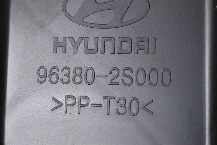 Hyundai ix35 (2009 - 2013) 963802S000 Сабвуфер — фото 4