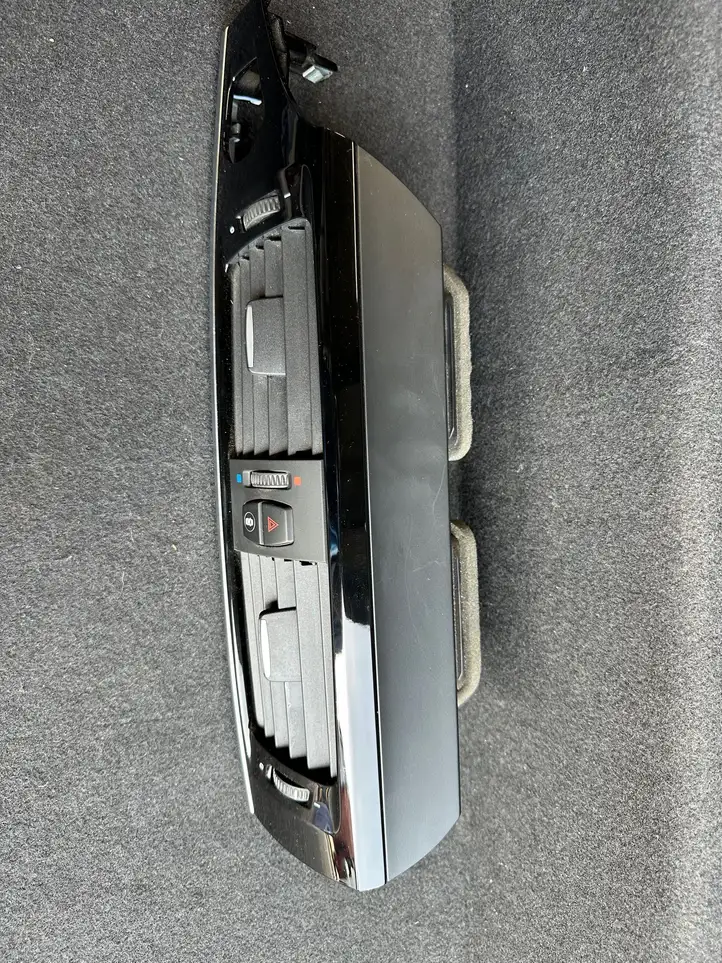 BMW X3 F25 (2010 - 2017) 930340704 Центральный воздушный дефлектор — фото 3