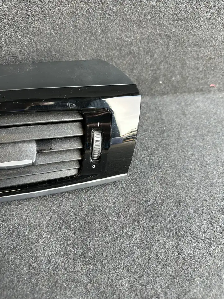 BMW X3 F25 (2010 - 2017) 930340704 Центральный воздушный дефлектор — фото 5