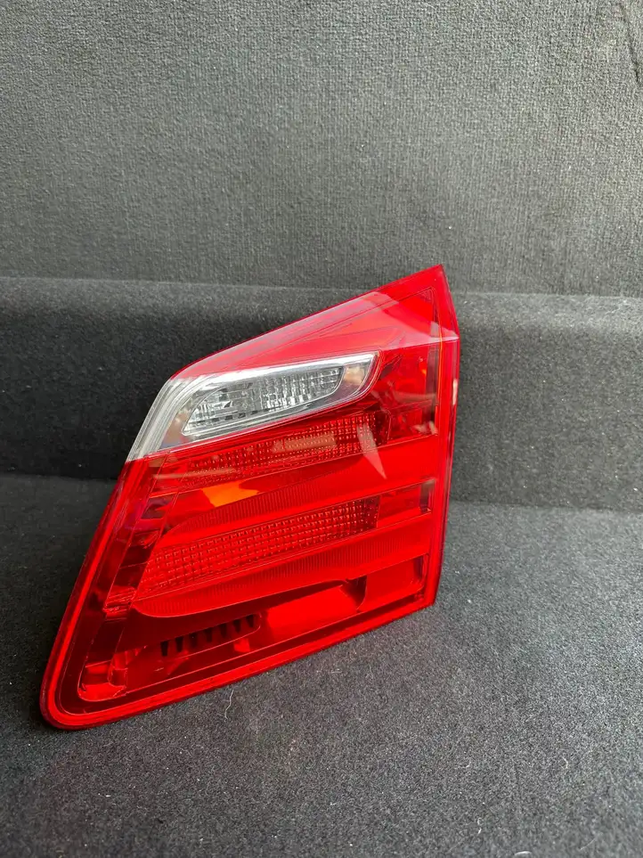 Mercedes-Benz GL X166 (2013 - 2019) A1668201264 Задний фонарь в крышке багажника — фото 2