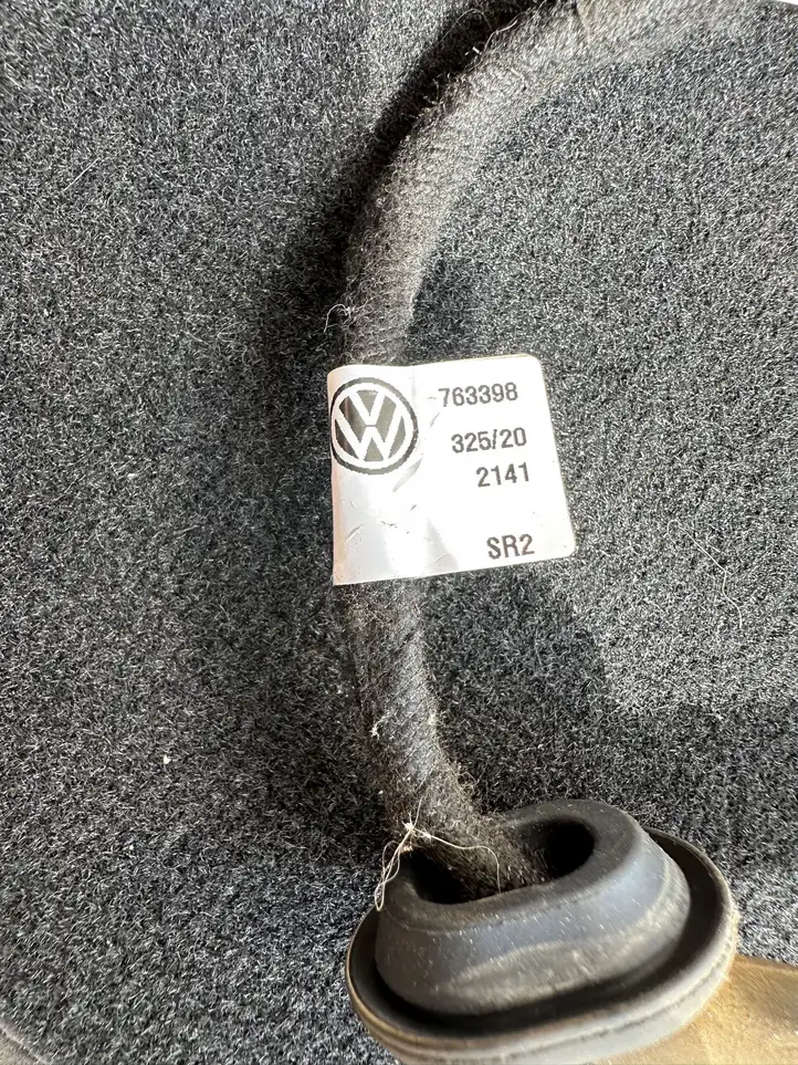 Volkswagen T-Roc (2017 - ) 2GA827851B Доводчик крышки багажника — фото 4