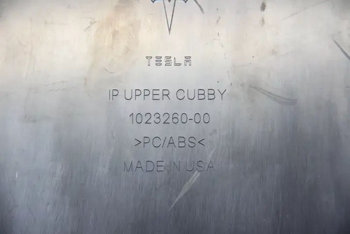 Tesla Model S (2012 - 2016) 102326000 Прочие детали салона — фото 5