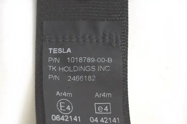 Tesla Model S (2012 - 2016) 101878900B Задний ремень безопасности — фото 5