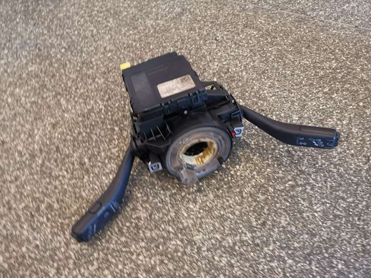 Skoda Octavia Mk2 (1Z) (2004 - 2013)  1K0953503GJ Комплект ручек