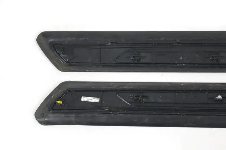 BMW 2 F22 F23 (2013 - 2017) 7149477 Внутренняя обшивка порога (комплект) — фото 4