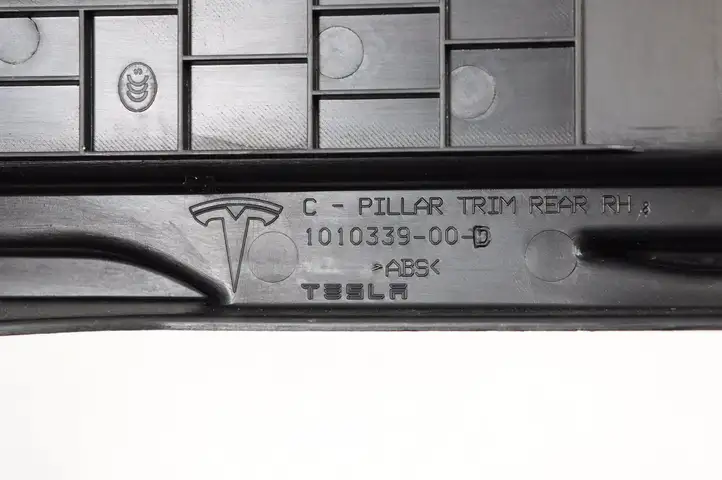 Tesla Model S (2012 - 2016) 101033900 Прочие детали салона — фото 5