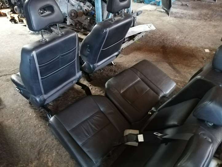 Nissan X-Trail T30 (2001 - 2007)   Комплект сидений