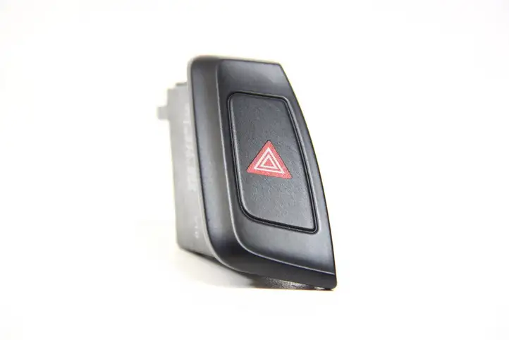 Audi A5 8T 8F (2011 - 2016) 8K1941509 Кнопка фаркопа в багажнике — фото 1