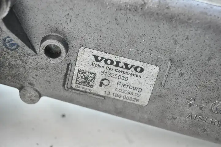 Volvo XC60 (2008 - 2013) 31325030 Охладитель клапана EGR — фото 4