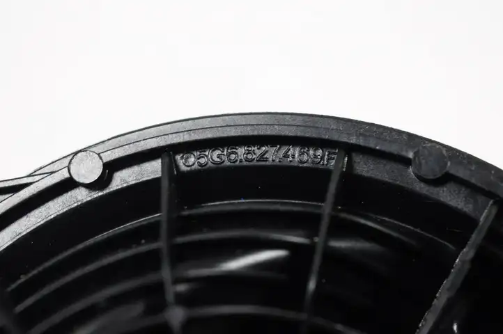 Volkswagen Golf VII (2013 - 2019) 5G6827469F Ручка крышки багажника — фото 5