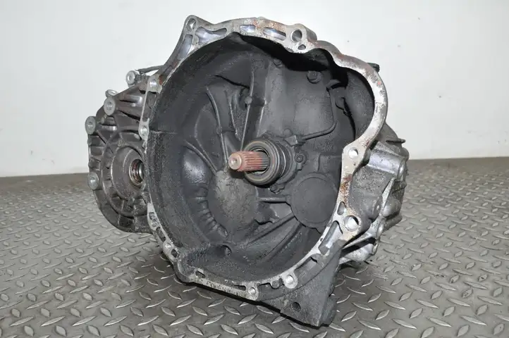 Chevrolet Cruze (2009 - 2012) Механическая коробка передач, 6 передач — фото 1