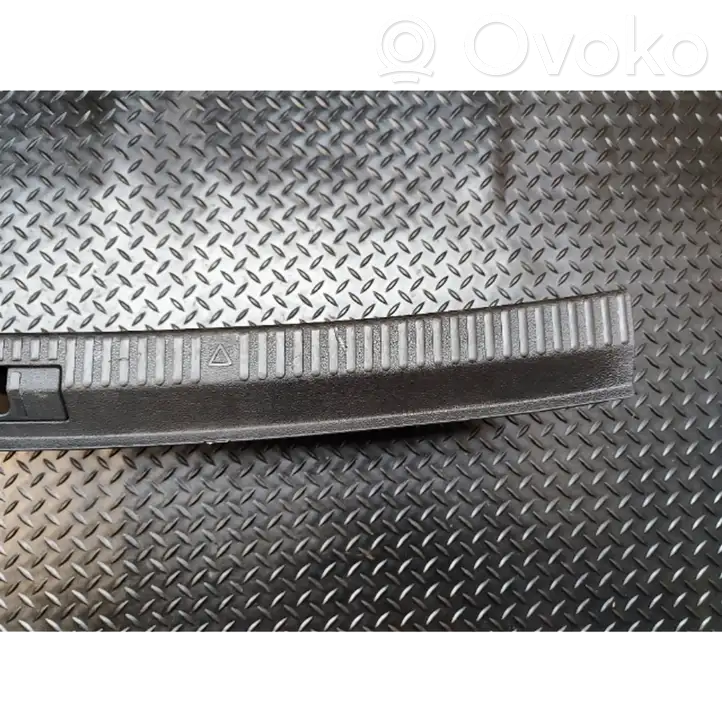Skoda Superb B8 (3V) (2015 - 2023) 3V5863485 Отделка порога багажника — фото 9