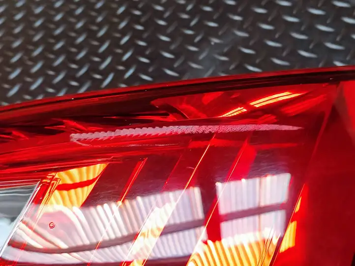 Skoda Superb B8 (3V) (2015 - 2023) 3V5945208A Задний фонарь в кузове — фото 6