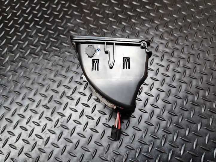 Skoda Superb B8 (3V) (2015 - 2023) 3V0857961 Задняя пепельница — фото 7