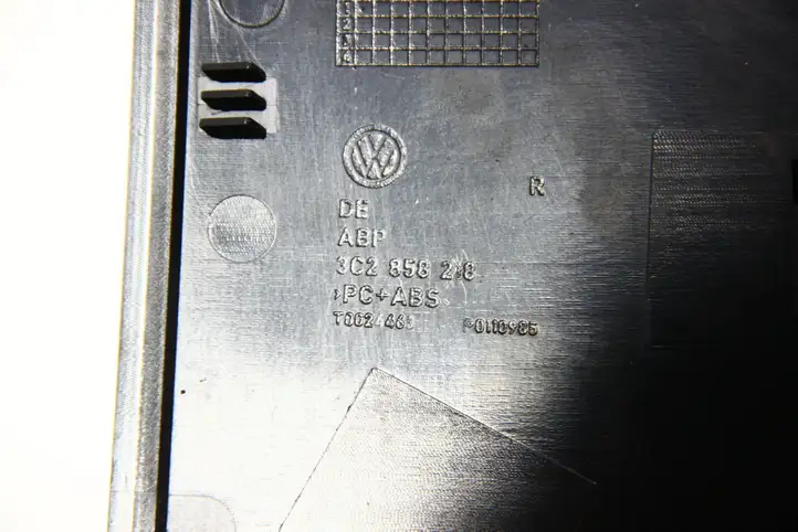 Volkswagen PASSAT B7 (2011 - 2014) 3C2858217 Прочие детали салона — фото 5