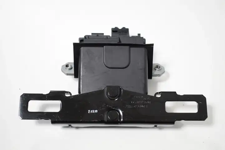 Ford Focus (2015 - 2019) BM51A442A66BD Замок крышки багажника — фото 2