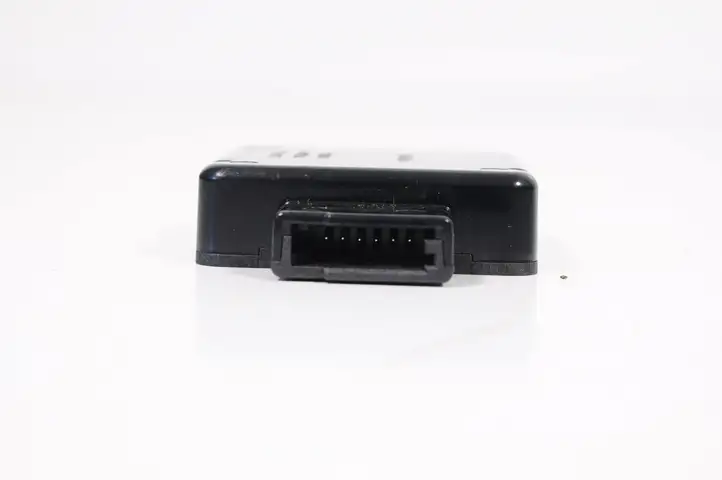 Ford Focus (2015 - 2019) DE8T19H463DC GPS антенна — фото 5