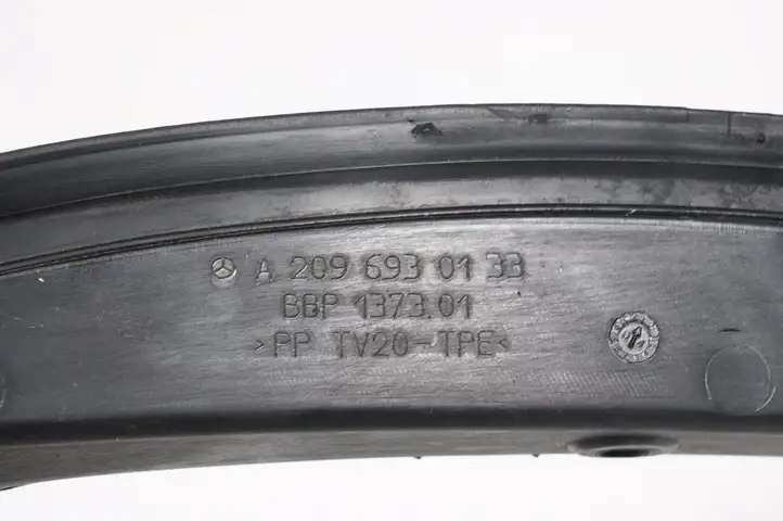 Mercedes-Benz CLK A209,C209 (2002 - 2009) A2096930133 Другая часть кузова — фото 3