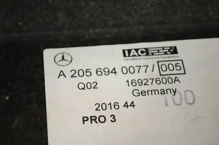 Mercedes-Benz C AMG W205 (2014 - ) A2056940077 Прочие детали салона — фото 5