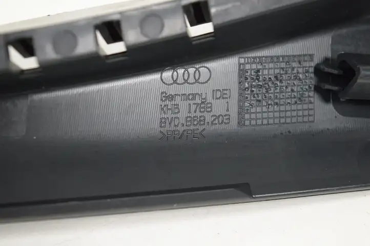 Audi A3/S3 8V (2016 - 2020) 8V0868203 Прочие детали салона — фото 5