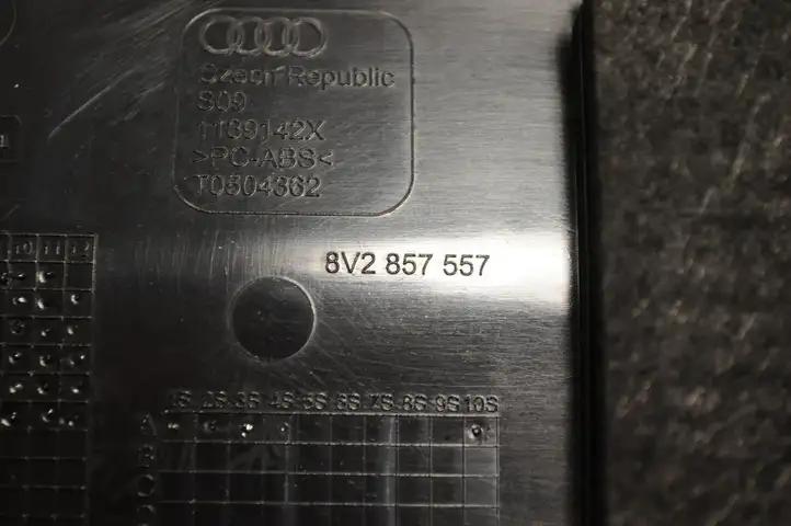 Audi A3/S3 8V (2016 - 2020) 8V2857557 Прочие детали салона — фото 5