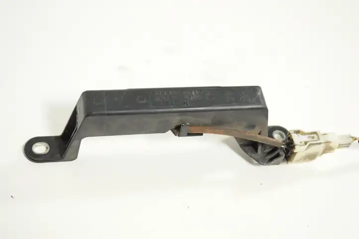 Toyota Land Cruiser (J120) (2002 - 2009) 8999741010 Усилитель антенны — фото 2