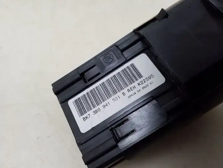 Skoda Fabia Mk2 (5J) (2007 - 2014) 3B0941531B Включатель фонарей — фото 5
