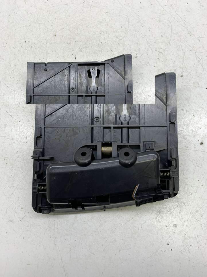 Audi A6 (2004 - 2008)  4F1857951 Пепельница