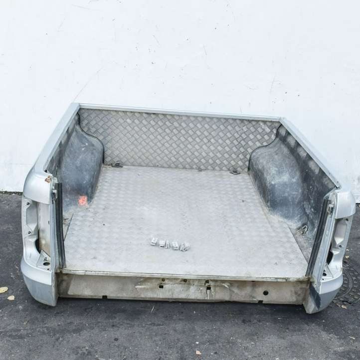 Volkswagen Amarok (2010 - )   Другая часть кузова