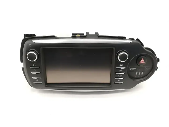 Toyota Yaris (2014 - 2019) 861400D400 Магнитола / мультимедийная система — фото 1