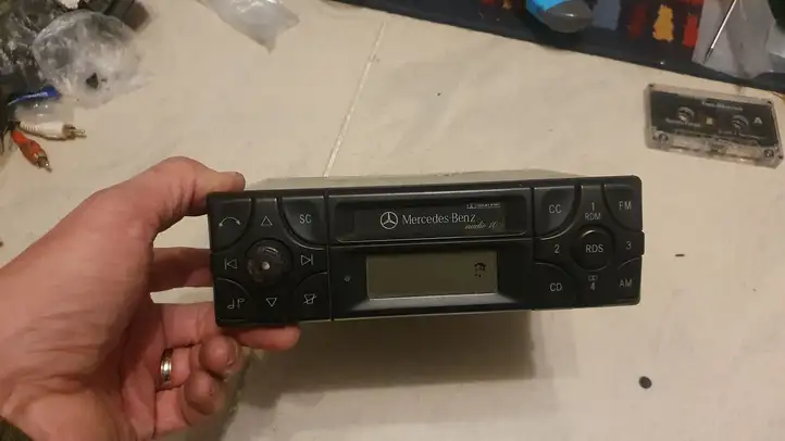Mercedes-Benz E W210 (1995 - 2002) A2108200986 Магнитола / мультимедийная система — фото 7