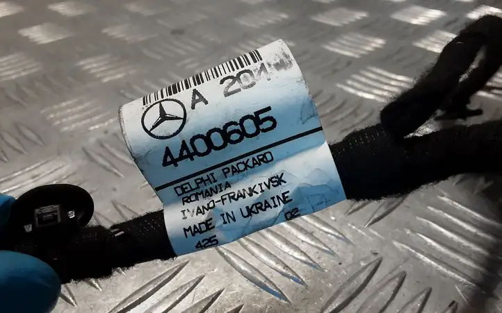 Mercedes-Benz C W204 (2007 - 2014) A2044400605 Проводка передней двери — фото 4