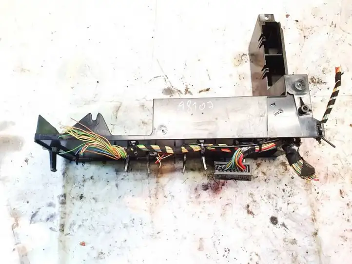 BMW X5 E53 (1999 - 2006)  51718244135 Другая внешняя деталь