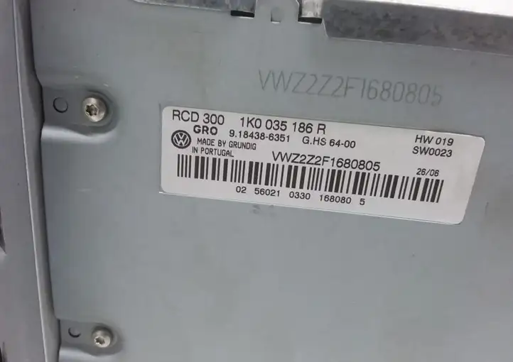 Volkswagen PASSAT B6 (2005 - 2010) 1K0035186R Магнитола / мультимедийная система — фото 9