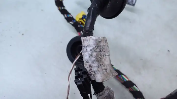 Skoda Octavia Mk2 (1Z) (2004 - 2013) 1Z0121BE Проводка передней двери — фото 3