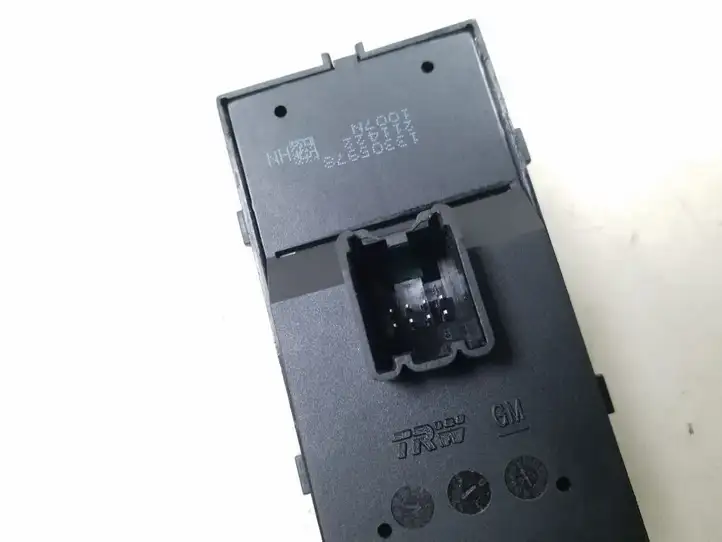 Opel Astra J (2009 - 2012) 13305978 Кнопка стеклоподъемников — фото 5