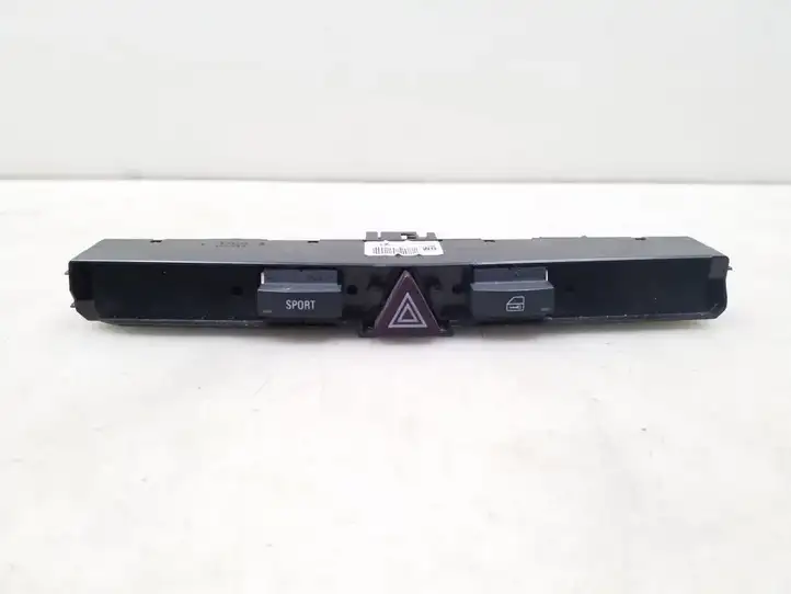 Opel Zafira B (2003 - 2006) 13100107 Включатель аварийных фонарей — фото 1