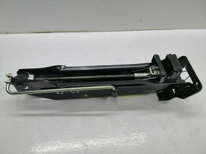 Audi Q7 (2005 - 2009)  7L0011031H Домкрат (данкрат)