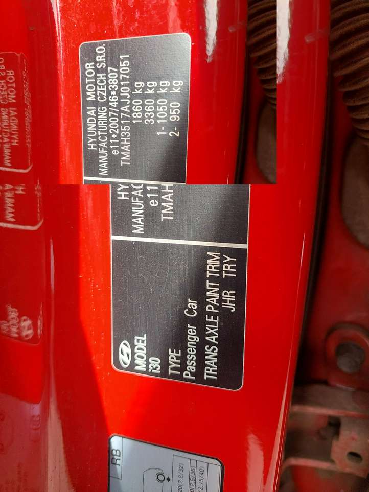 Hyundai i30 (2015 - 2017)  TMAH3517AJJ017 Задняя крышка (багажника)