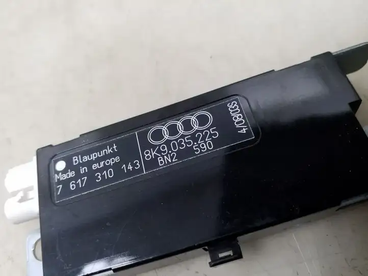 Audi A4 S4 B8 8K (2007 - 2011) 8K9035225 Усилитель антенны — фото 3