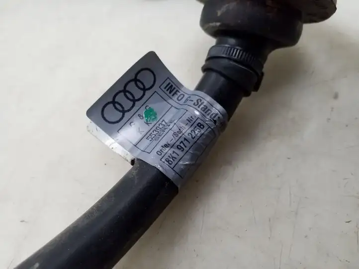 Audi A4 S4 B8 8K (2007 - 2011) 8K1971225B Плюсовой провод аккумулятора — фото 2
