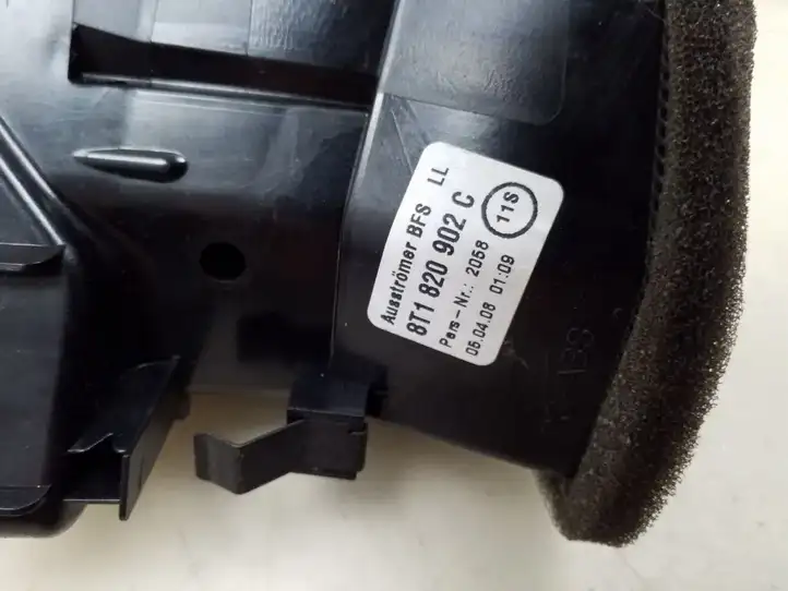 Audi A4 S4 B8 8K (2007 - 2011) 8T1820902C Боковой воздушный дефлектор — фото 5