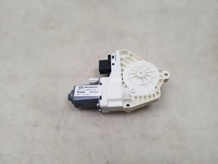 Audi A4 S4 B8 8K (2007 - 2011) 8K0959812 Стеклоподъемник задней двери — фото 1